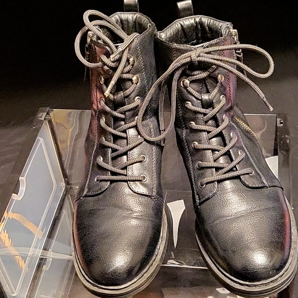 BARETRAP Combat Booties: Size 9.5